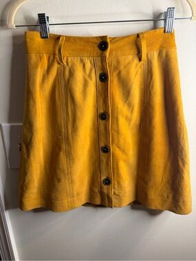 Joie Mustard Suede Lamb Leather Button Front Mini Skirt Size 2